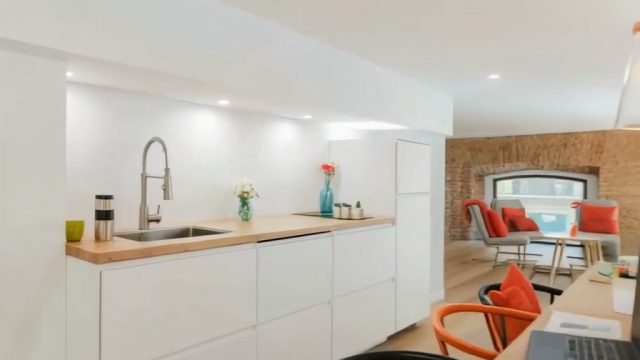 Video Thumbnail: kitchen renovation